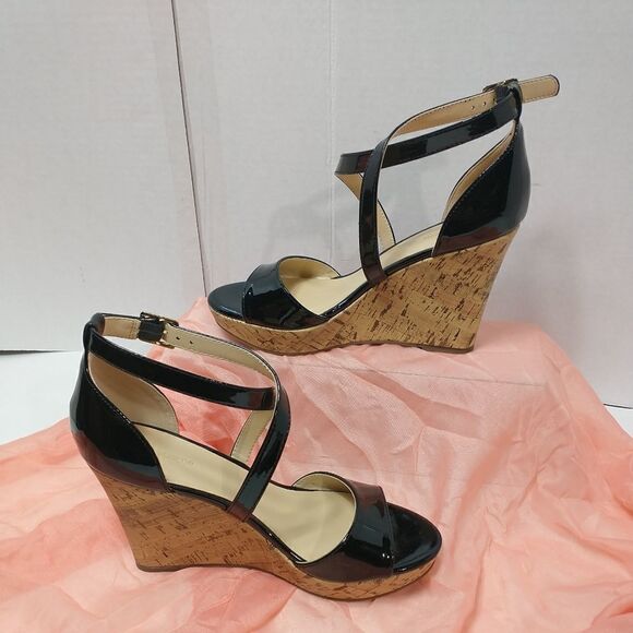 Liz Claiborne Womens 7M Platform Wedge Harmond  Sandals. Color Black. - Picture 3 of 11